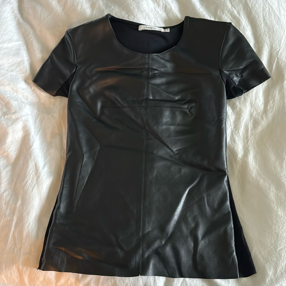Bailey 44 size xs faux leather tshirt